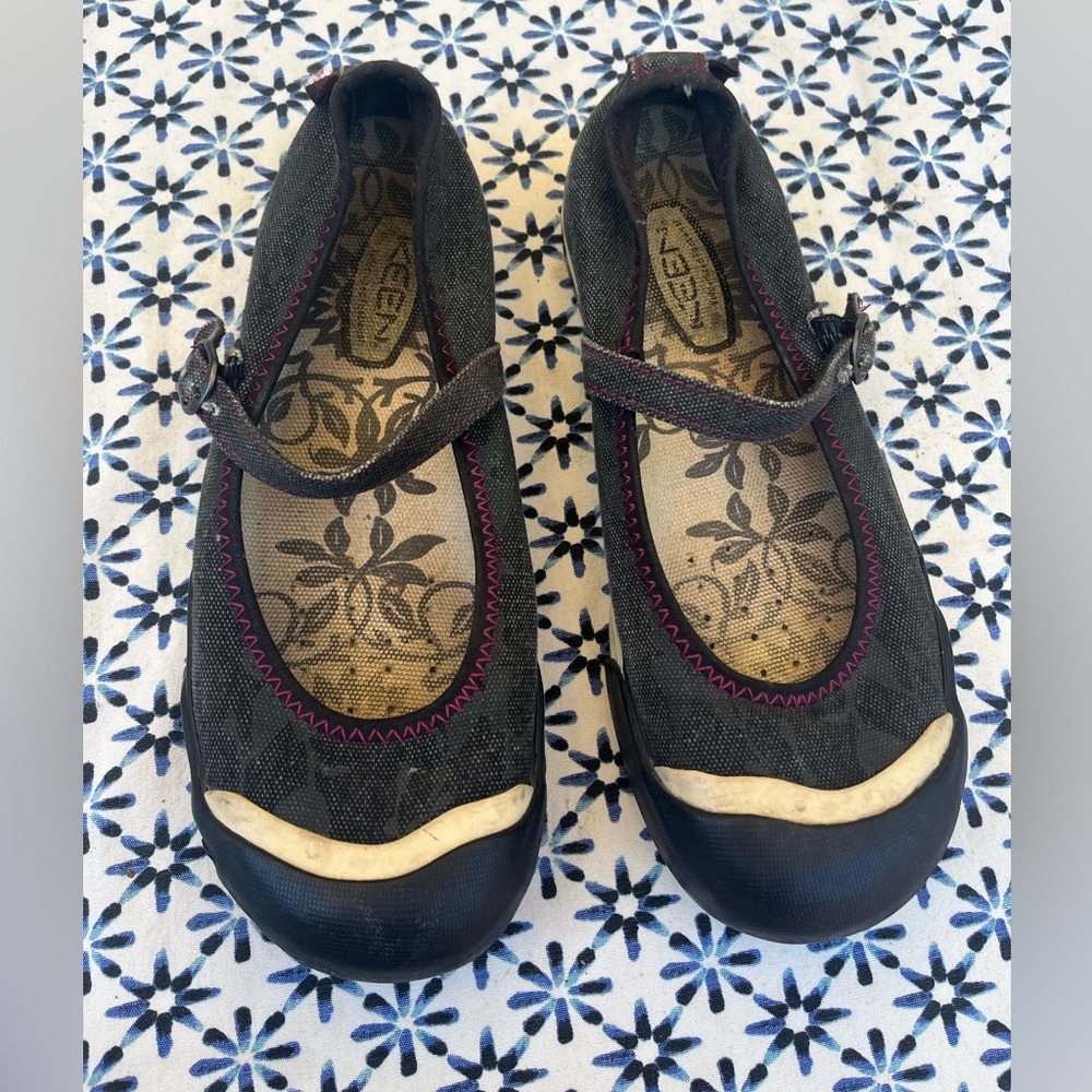 Keen Black Mary Jane Sneakers 9.5